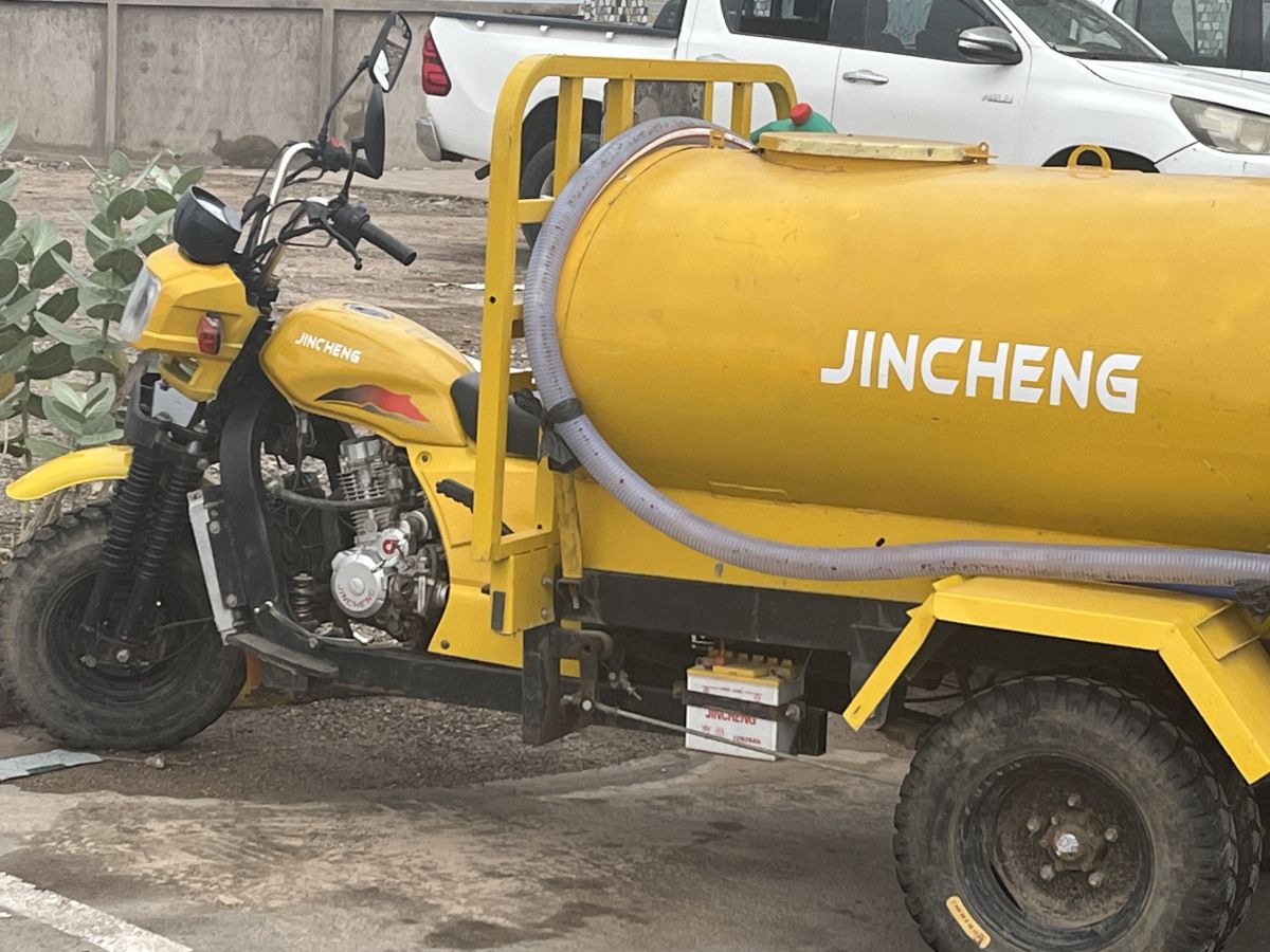 Tricycle citerne Jincheng M3 neuf