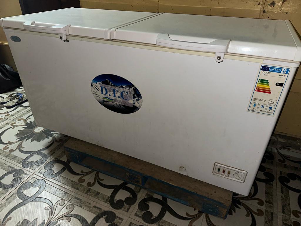 Congélateur en excellent état, prix négociable