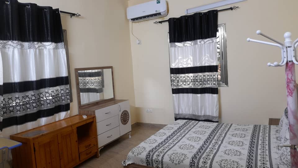 Appartement F4 meublé au Héron, haut standing avec parking et gardiennage inclus
