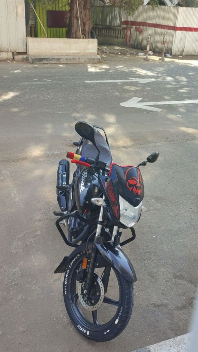 Hero Hunk 150, Garantie, Plaque, Presque Neuf