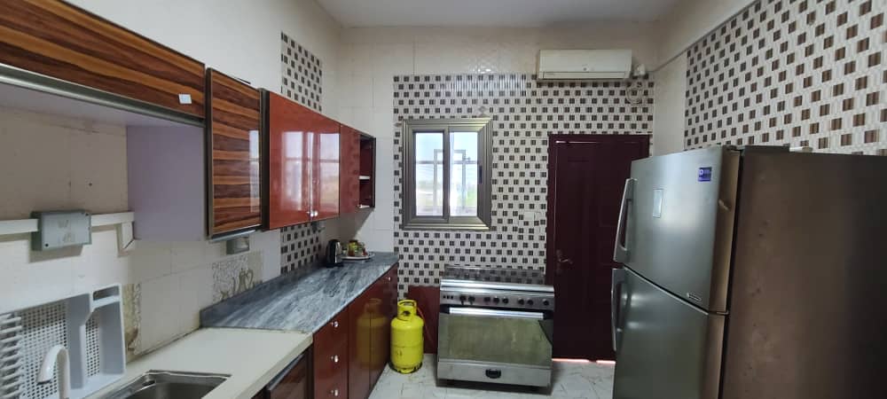Appartement F4 meublé au Héron, haut standing avec parking et gardiennage inclus