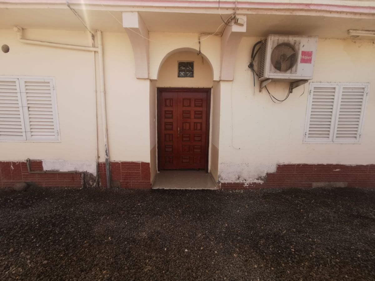 Maison F4 neuve avec climatisation et parking à Salines Ouest
