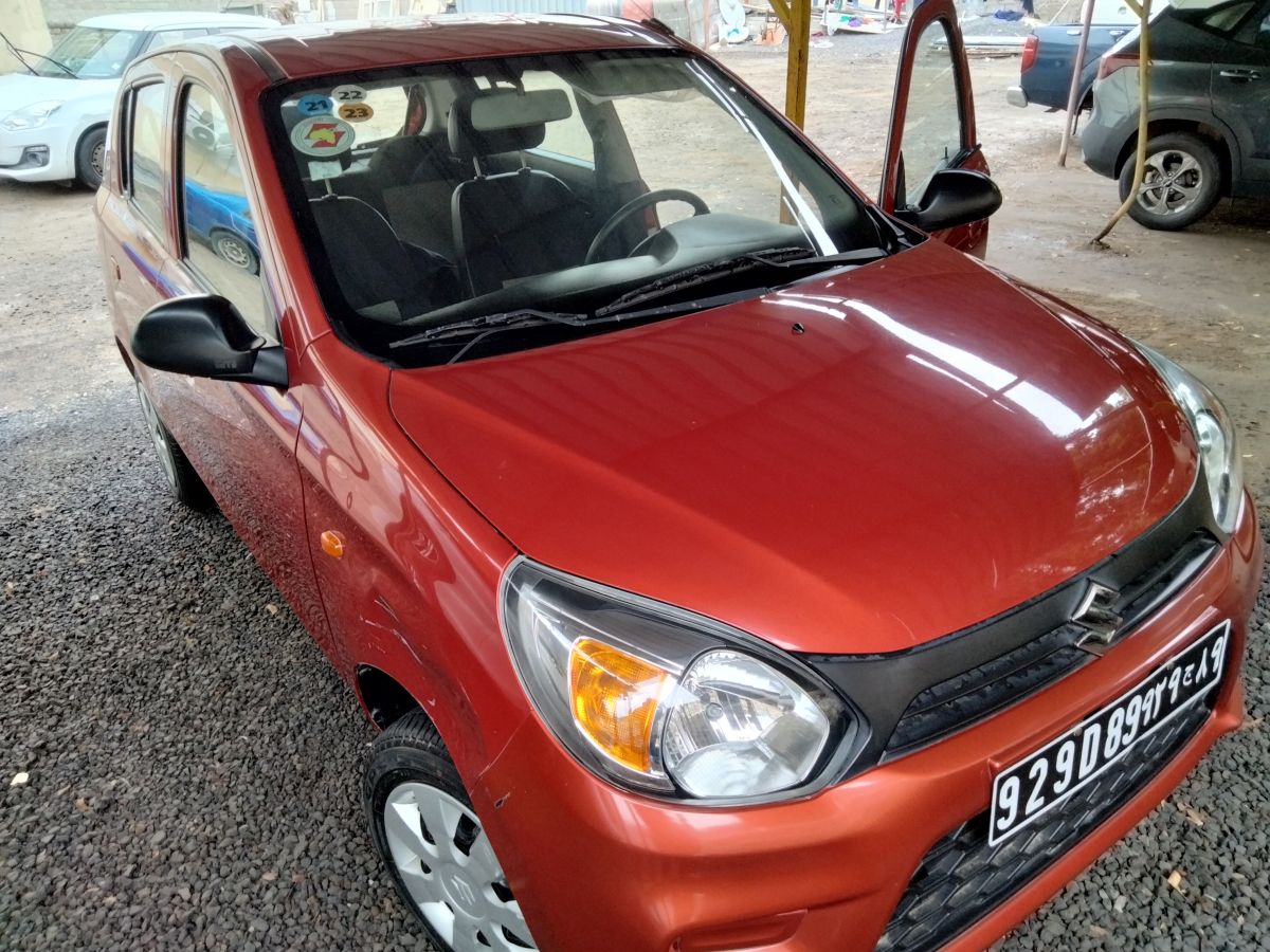 Suzuki Alto Rouge 2021, Essence, Boîte Manuelle à Djibouti