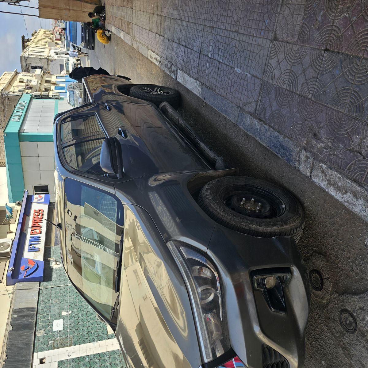 Toyota Hilux 2021, à vendre (or à saisir for a more urgent tone)