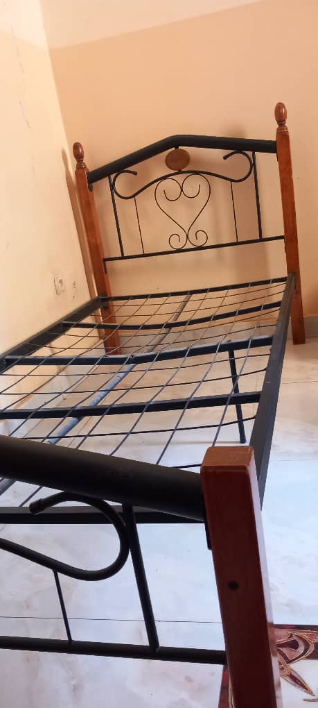 Lit d\'été à prix réduit - Ne manquez pas cette offre !