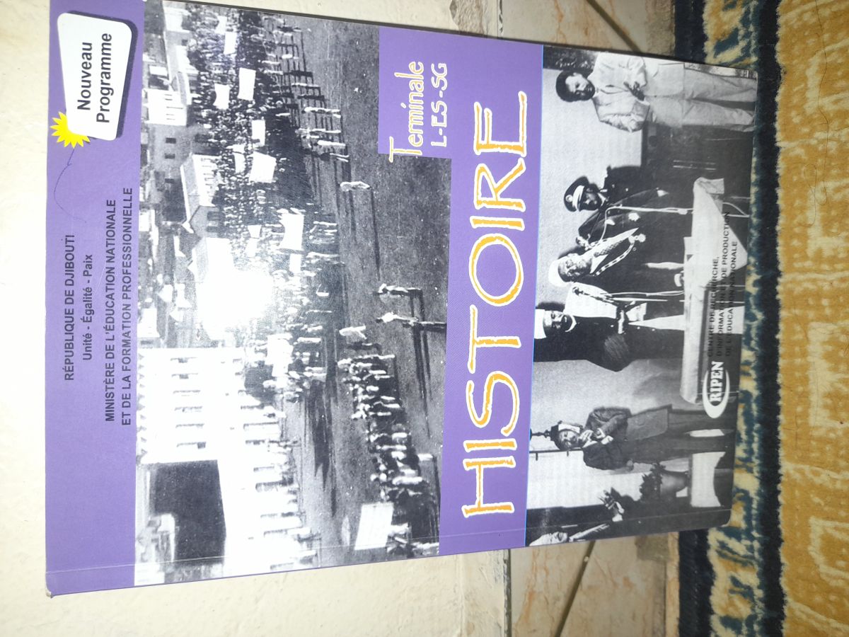 Livre d\'histoire pour le bac - Prix négociable