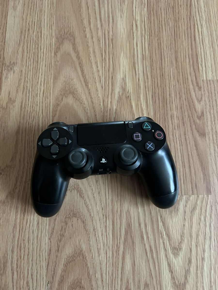 Manette PS4 neuve à vendre