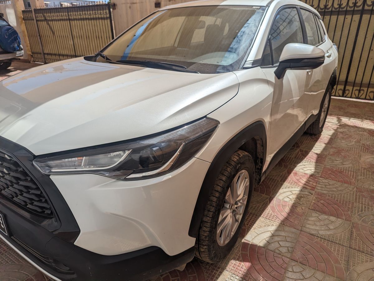 Toyota Corolla Cross 2023, état neuf