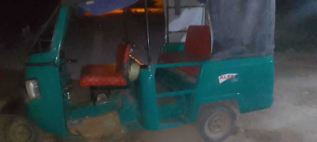 Bajaj Mahindra 5 places à Tadjourah pour 550 000 DJF