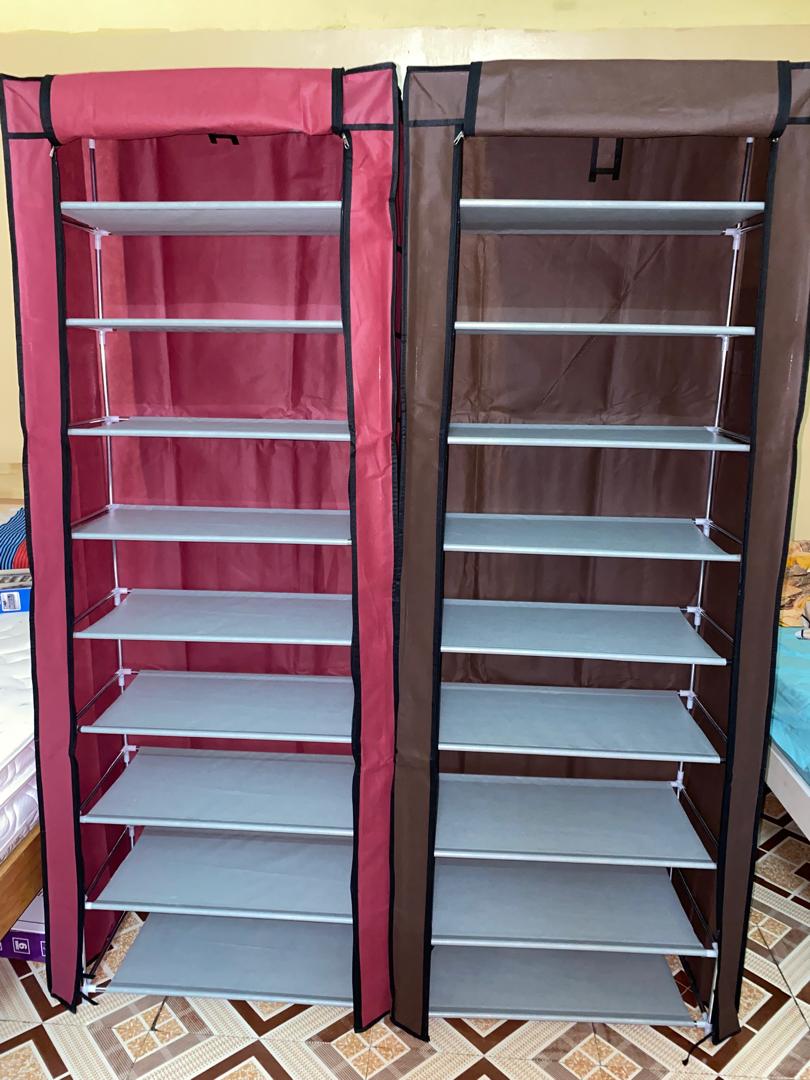Armoire de chaussures 