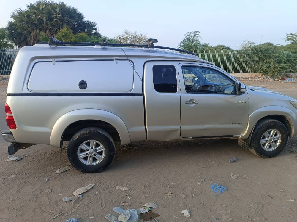 Toyota Hilux 2014, boîte manuelle, bon état