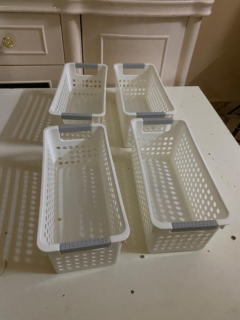 Lot de boîtes de rangement en excellent état