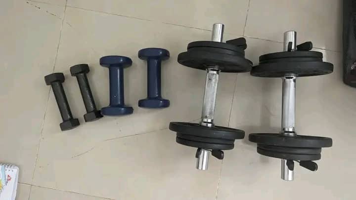 Lot d\'haltères de musculation avec livraison gratuite