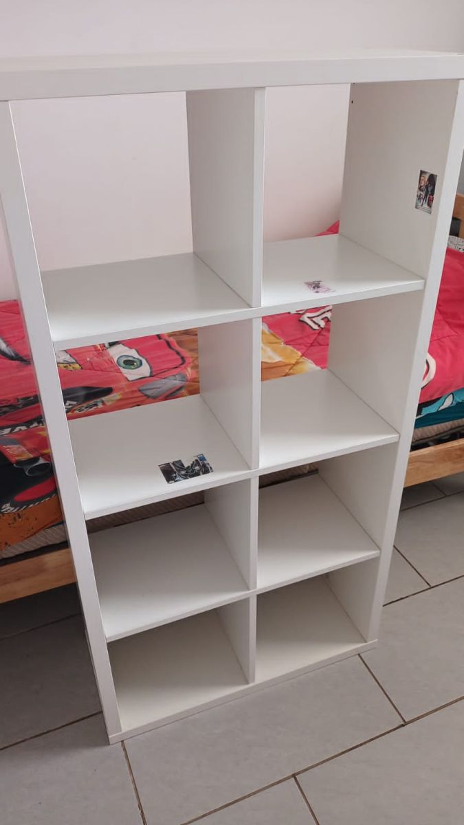 Meuble à casiers en bois