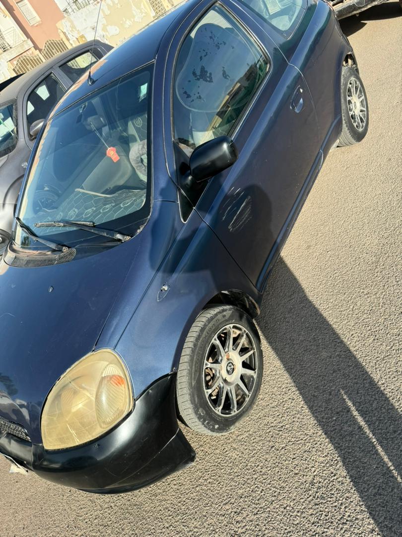 Toyota Yaris model 2004 à Djibouti