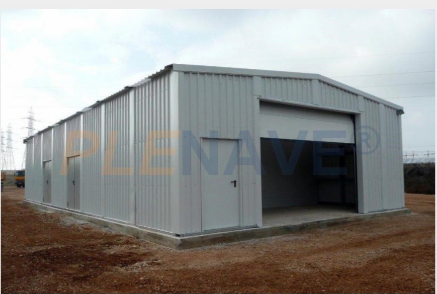 Vente d\'un Hangar de 500m² en dur sur un terrain industriel de 2400m² sis zone industrielle