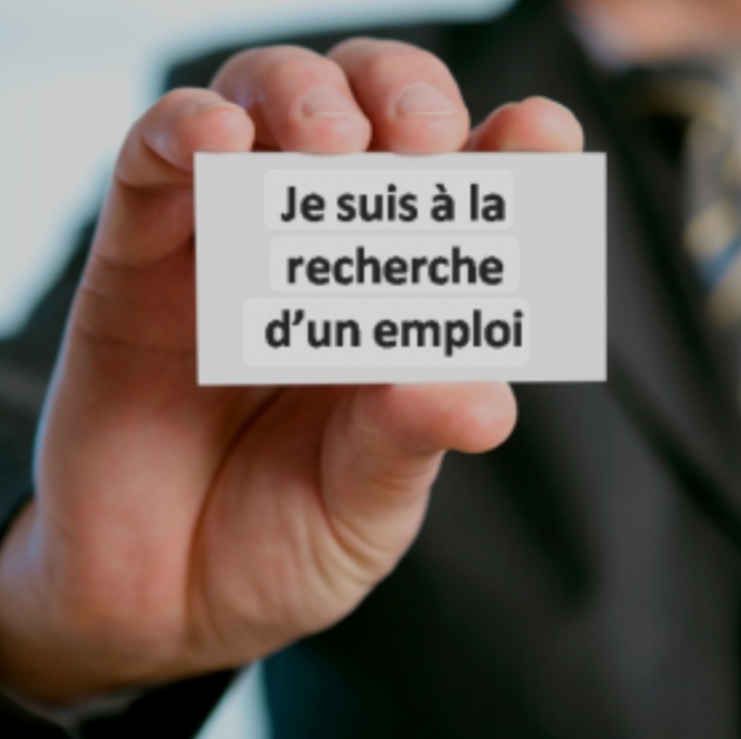 Jeune diplômé en Comptabilité et Finance, à la recherche d\'une opportunité professionnelle ou d\'un stage