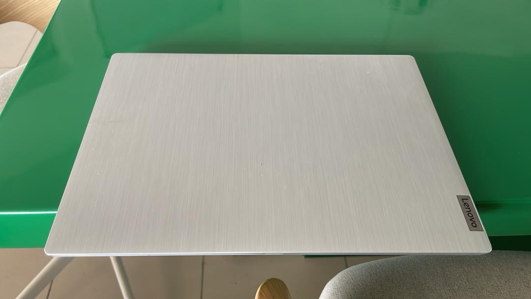 PC Lenovo 1 To, 4 Go RAM, comme neuf - Prix négociable