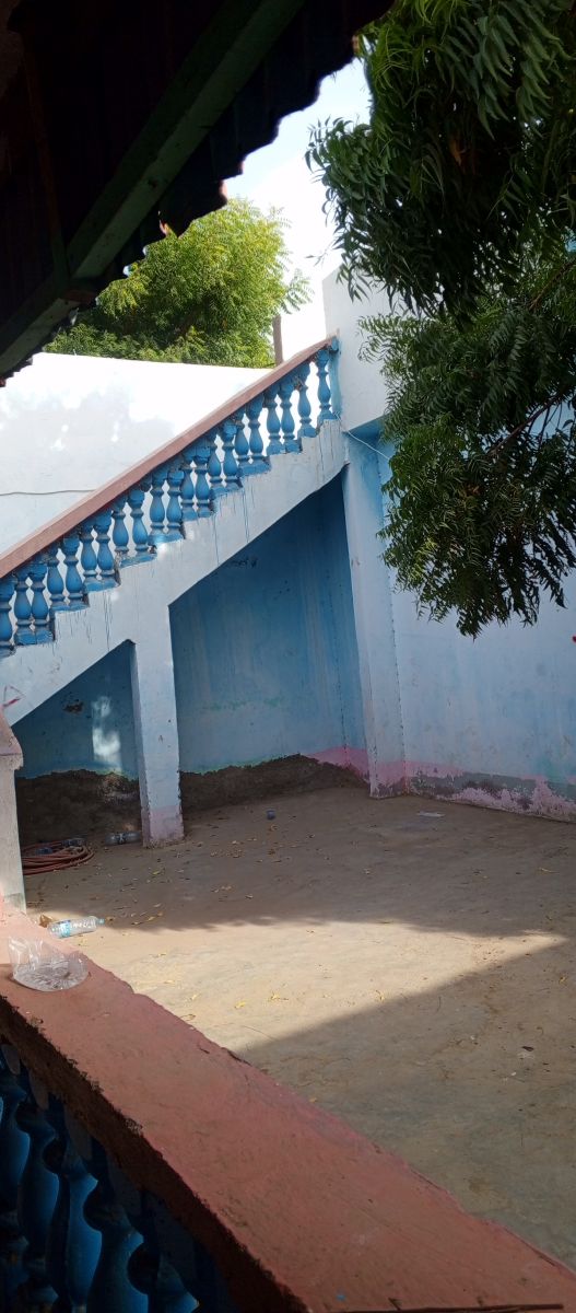 Maison spacieuse avec terrasse dans un quartier prisé