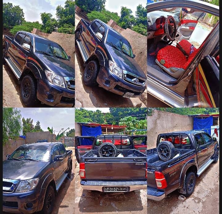 Toyota Hilux D4D en excellent état avec climatiseur