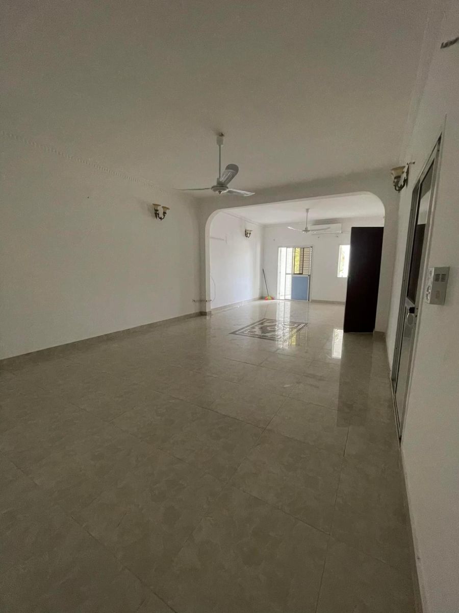 Villa T4 climatisée avec terrasse et jardin à Gabode 5