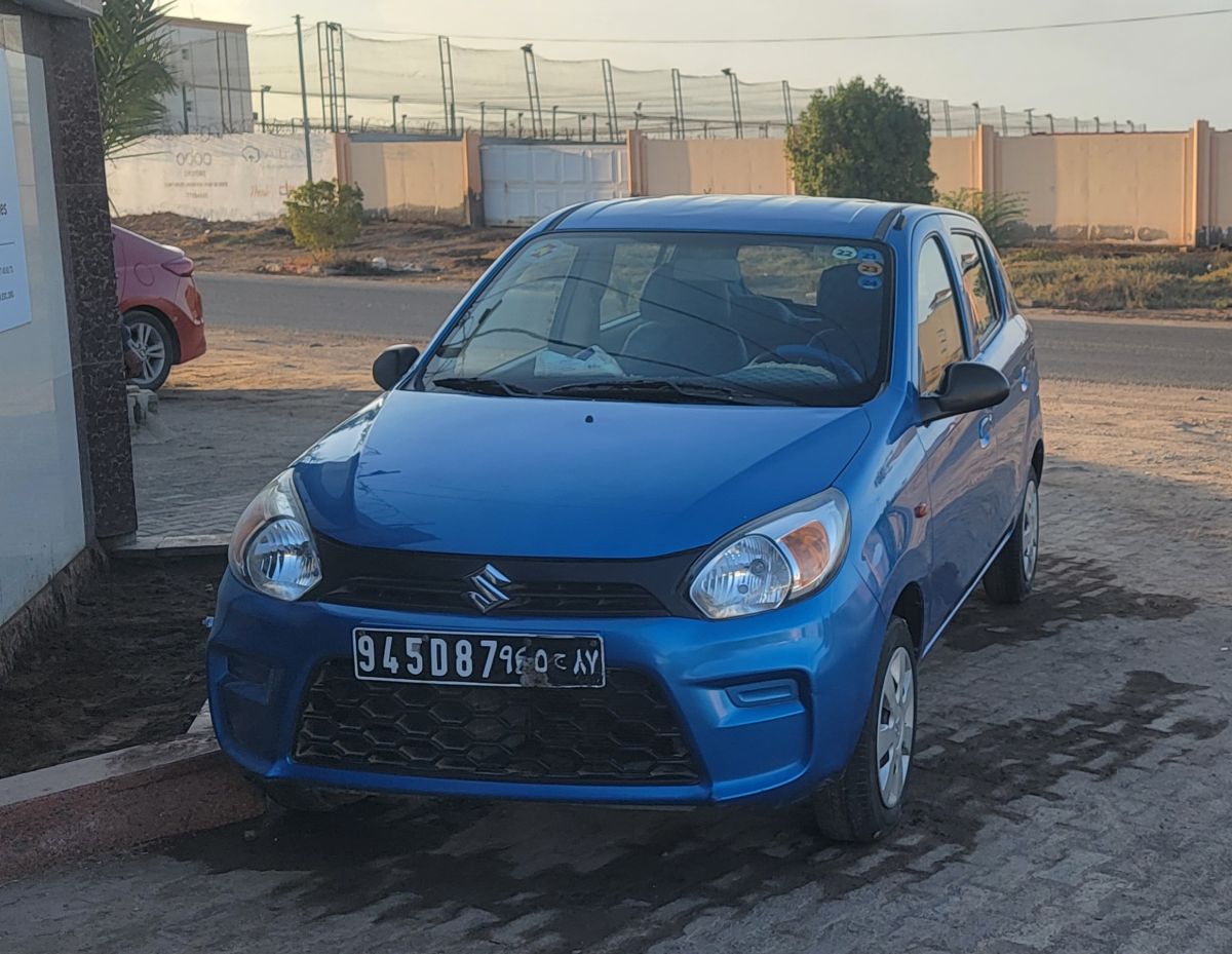 Suzuki Alto en bon état avec climatisation - Disponible sur WhatsApp