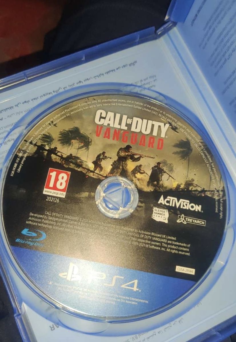 Jeu d\'action Call of Duty Vanguard pour PS4 - Boîte en excellent état