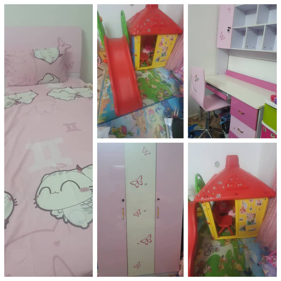 Ensemble meubles pour fille en excellent état