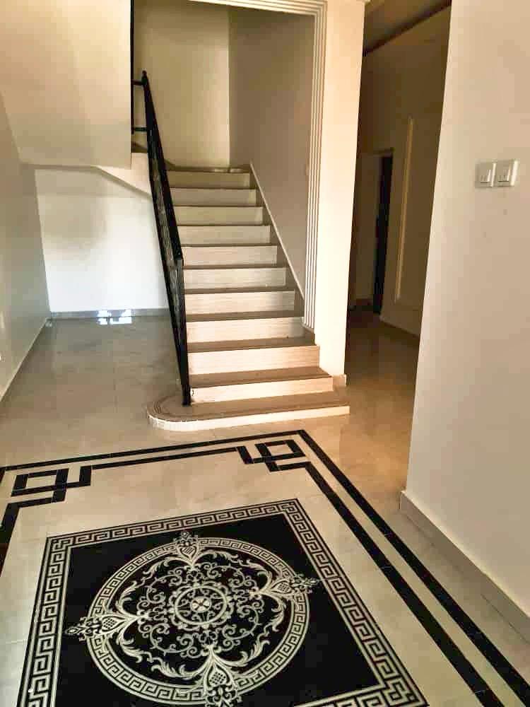 Villa de type F5 à wadajir 2