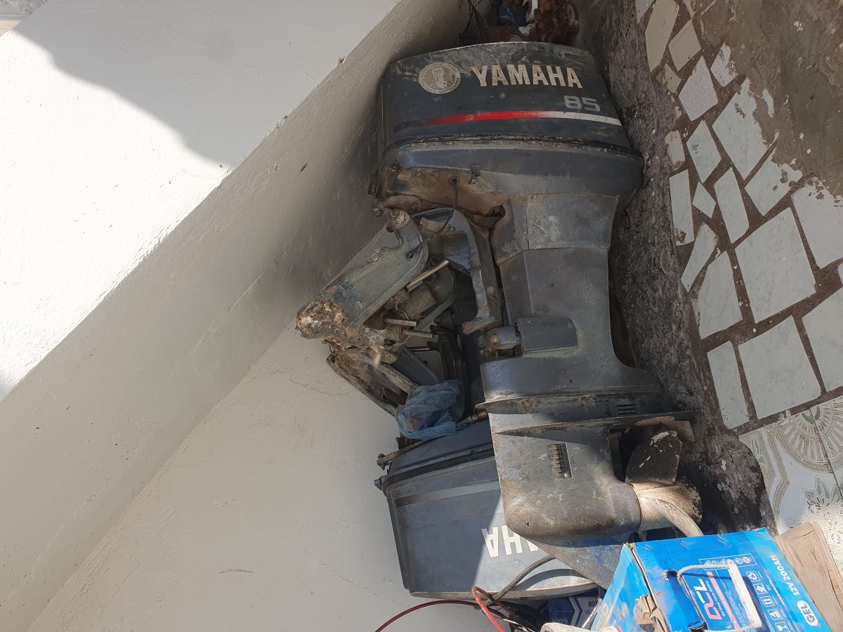 Moteur hors bord Yamaha 85 CV - Prix négociable