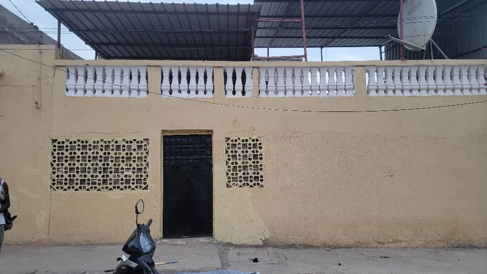 Maison à louer avec 3 chambres et terrasse à Hodan 1