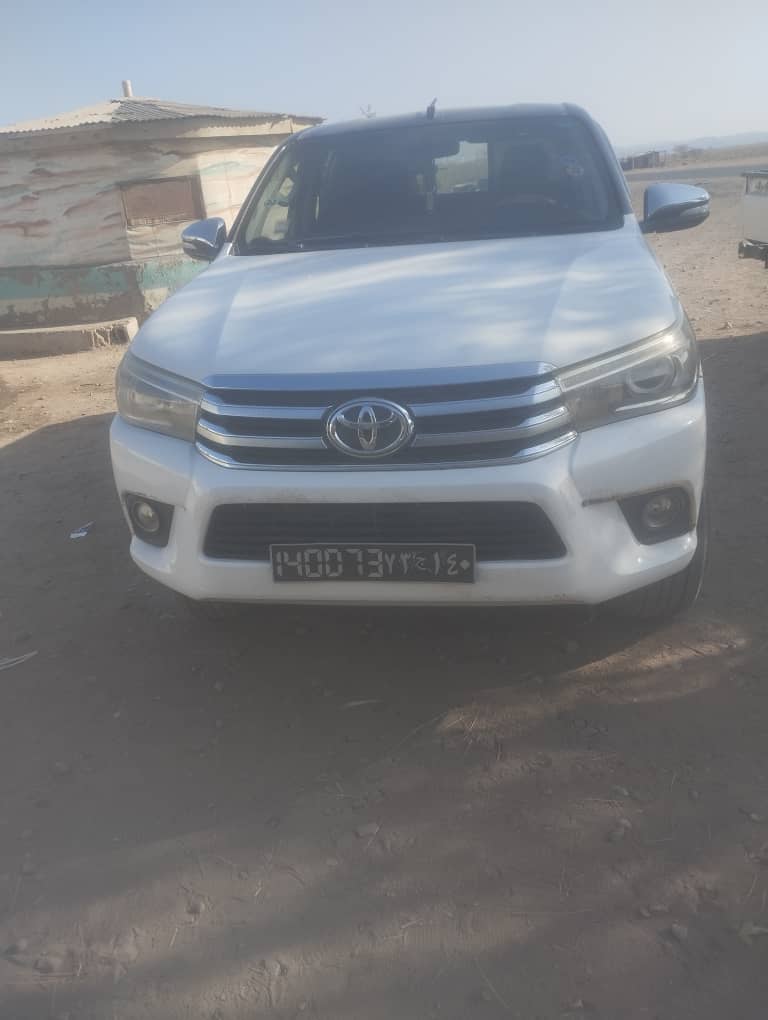Toyota Hilux Revolution 2018, boîte manuelle, bon état