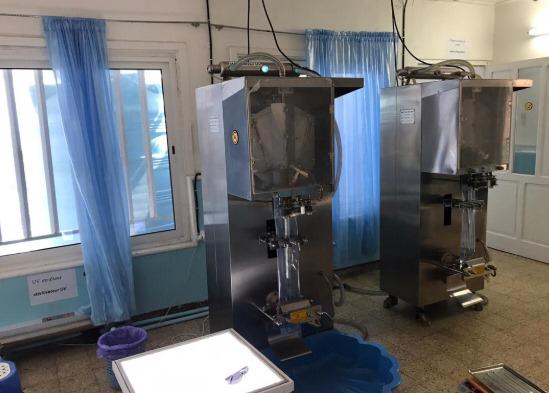 Machine d\'occasion pour sachets d\'eau minérale, bon état, à prix négociable.