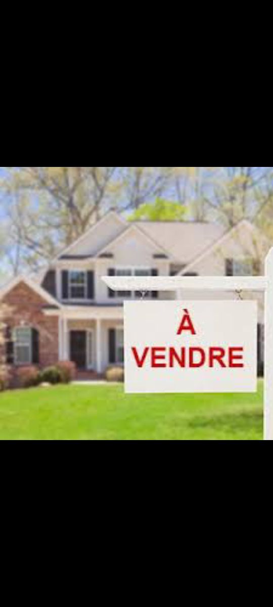 Maison F6 avec terrasse à l\'Aviation, idéale pour grande famille