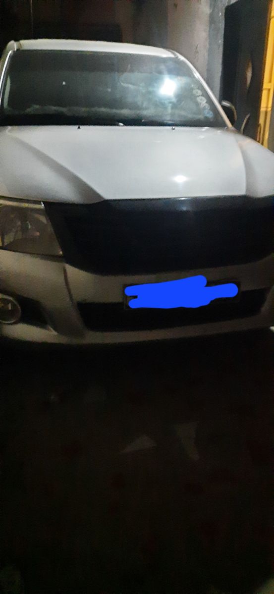 Toyota Hilux 2014 en excellent état, transmission manuelle, diesel