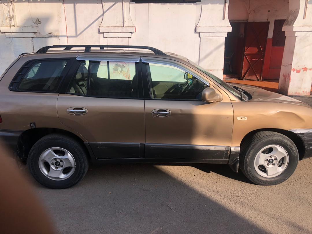 Voiture en bon état à prix raisonnable