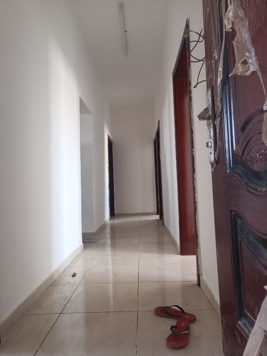 Maison F4 à vendre au 3ème étage à cité hamoudi