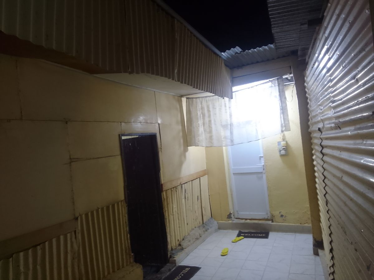 Maison F4 en bois + Terrain avec titre foncier à Bombage d\'Ambouli