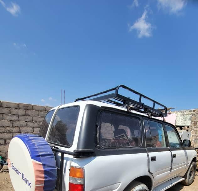 Toyota Land Cruiser Pick Up Diesel, puissant et fiable à Djibouti