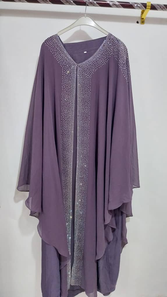 Abaya violette fluide avec strass – Coupe large spéciale Aïd