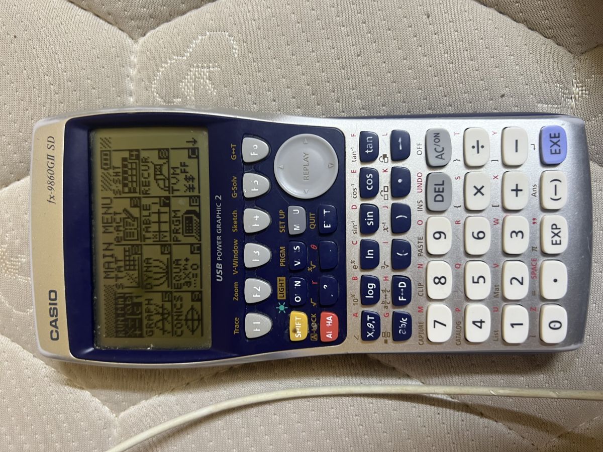 Calculatrice graphique CASIO fx-9860II SD - Programme intégré