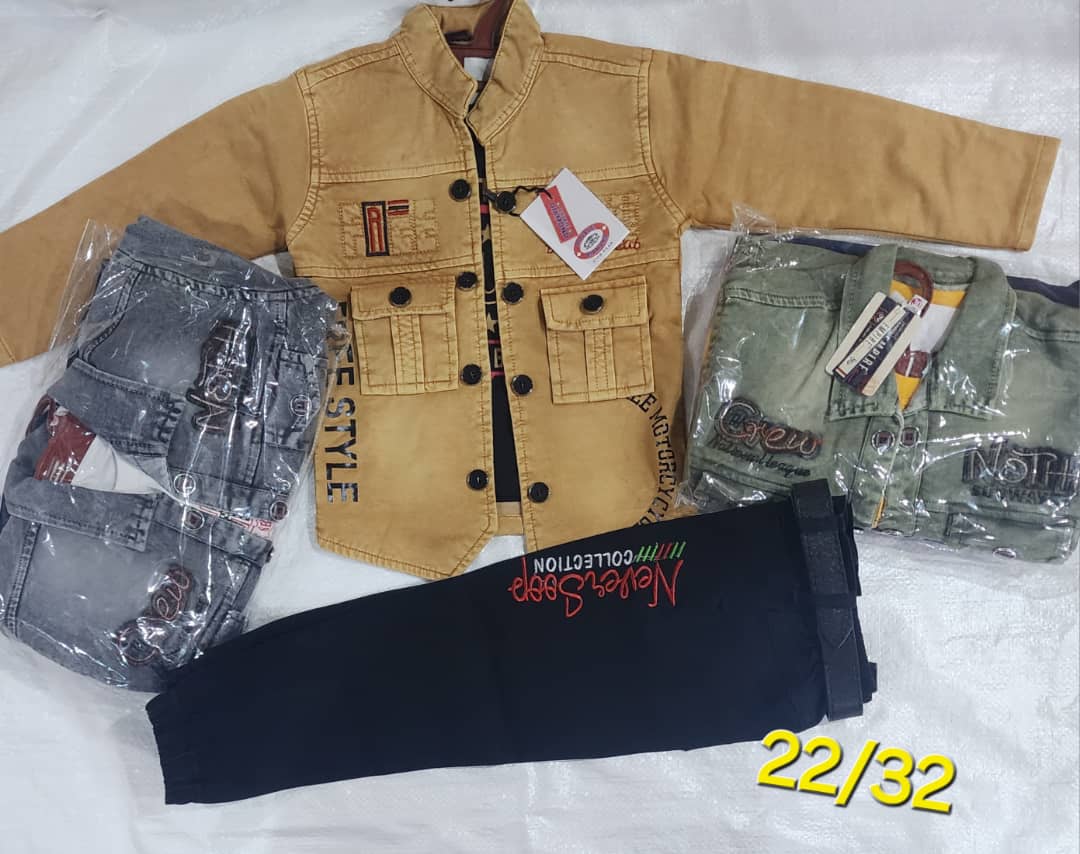 Ensemble garçon 3 pièces, taille 22/32, plusieurs coloris, design moderne et résistant