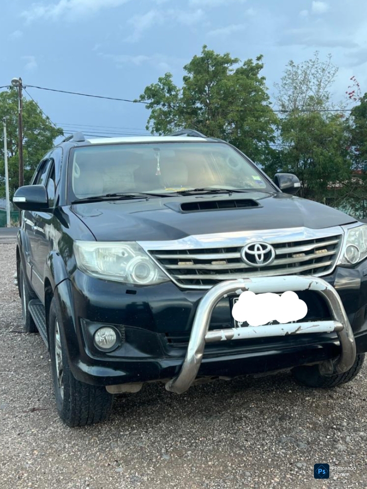 Fortuner très bon état, location uniquement période Ramadan