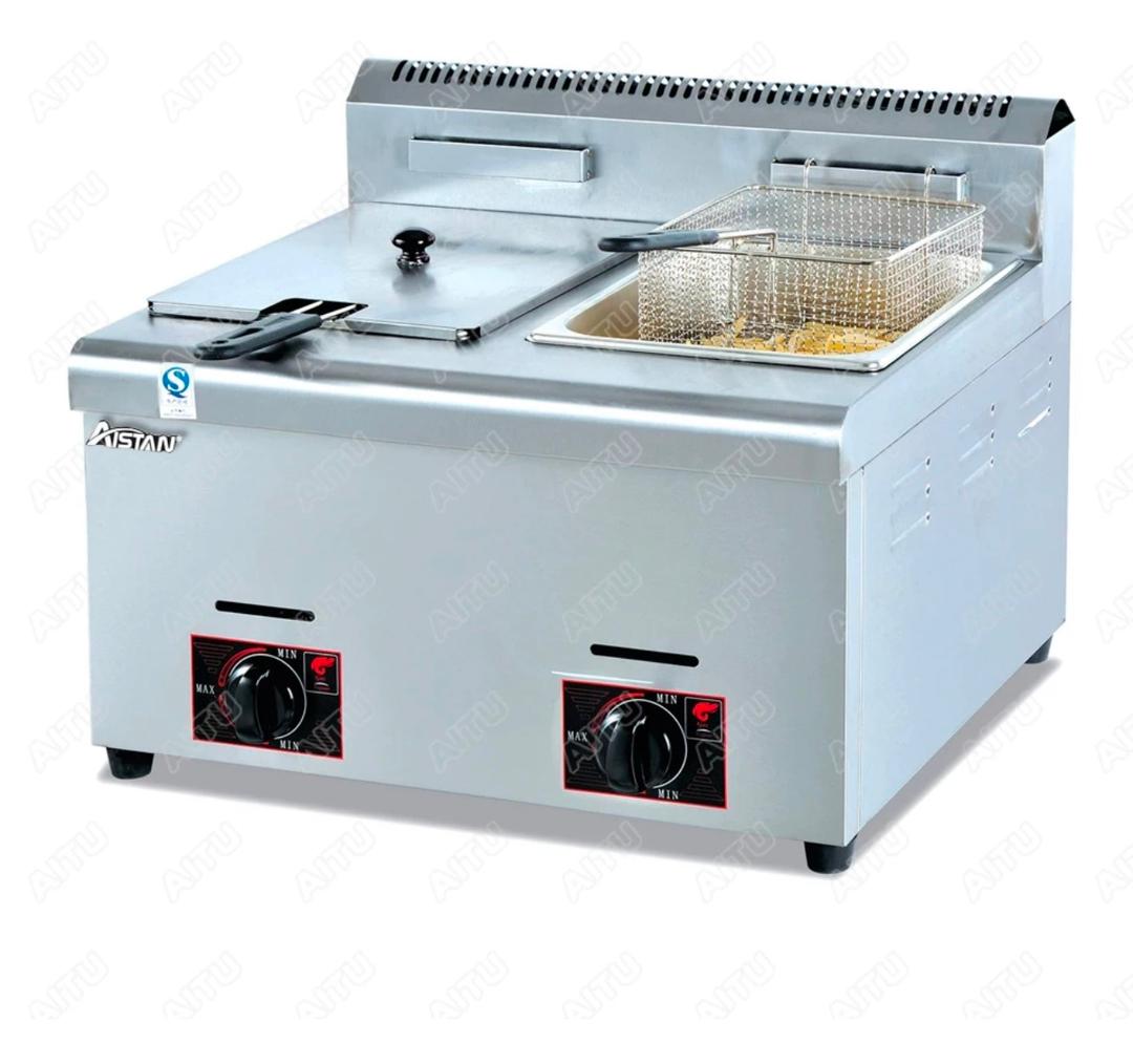 Friteuse à gaz 10L presque neuve pour restaurant