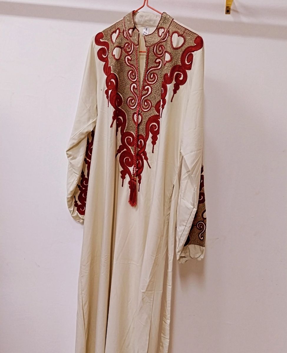 Jolie Robe Style Marocaine avec Broderie
