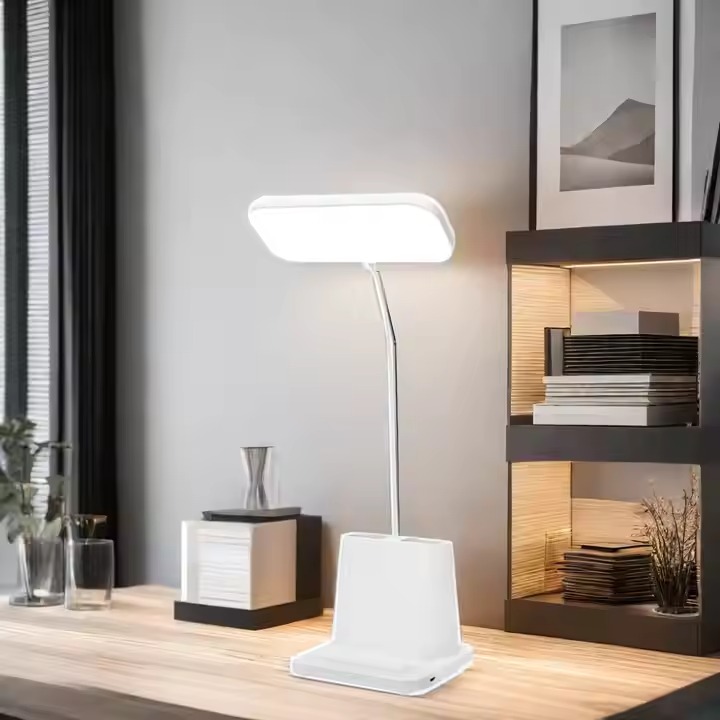 Lampe de table LED tactile de luxe avec chargement USB et porte-stylo multifonctionnel