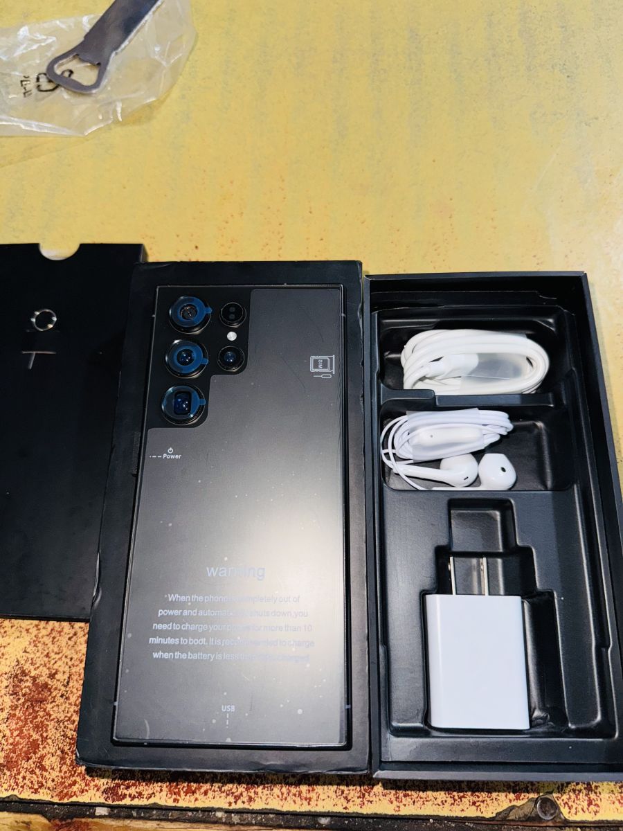 Samsung S24 Ultra 256GB, Bon Etat, Prix Négociable