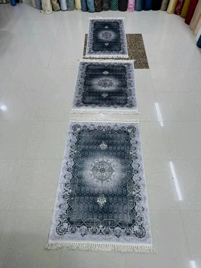 Tapis trio d\'entrée en différentes couleurs et motifs