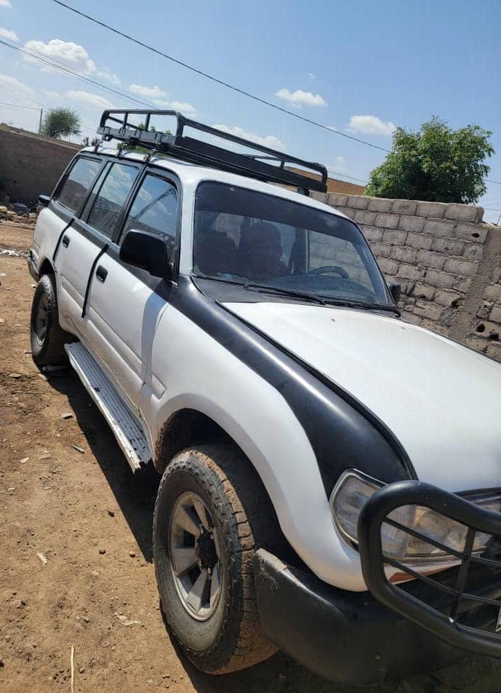 Toyota Land Cruiser Pick Up Diesel, puissant et fiable