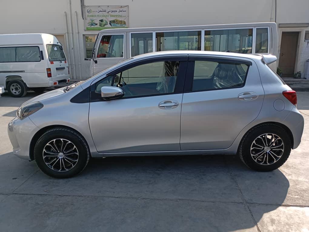 Toyota Vitz 2016, 2018, 2019 - Boîte Automatique, Faible Kilométrage, Excellente État